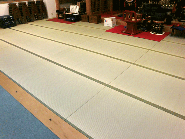 お寺広間の畳画像