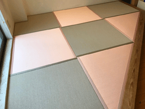 二色使用の和紙畳を使用した和室